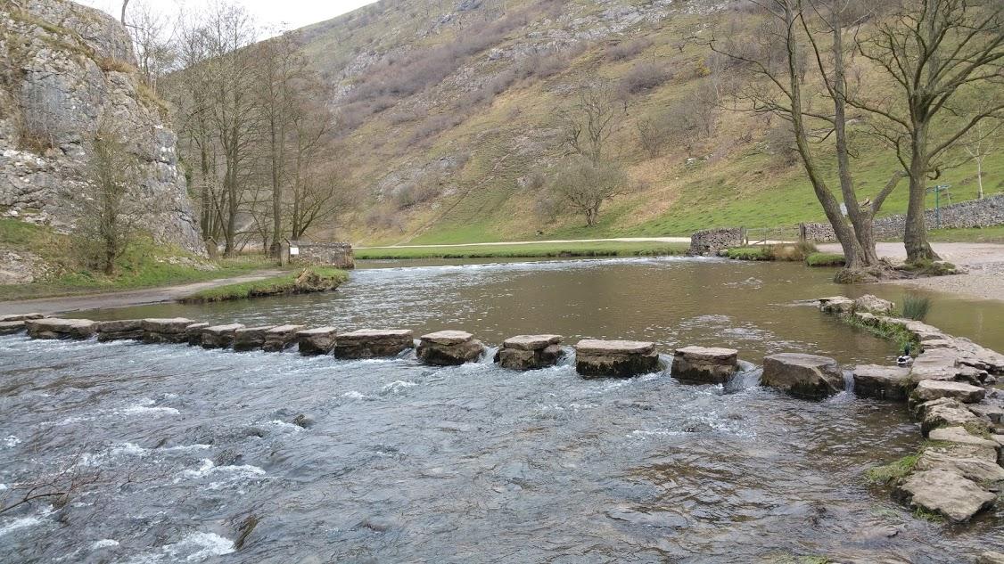 stepping stones river derbyshire